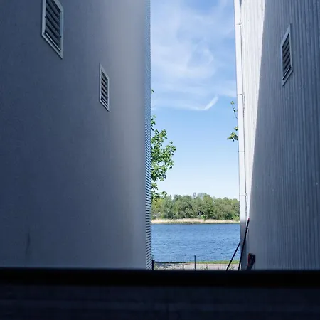 Lägenhet Jaanson Residences With Free Sauna & Free Parking *