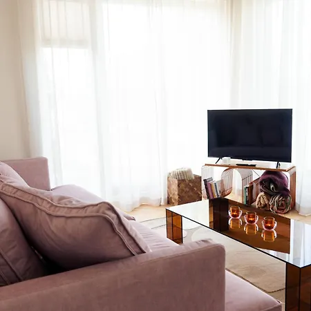 Jaanson Residences With Free Sauna & Free Parking Lägenhet