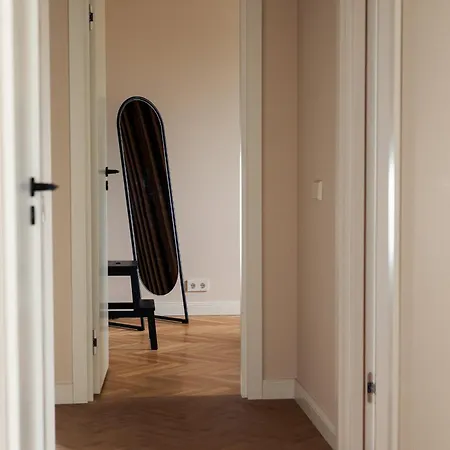 Jaanson Residences With Free Sauna & Free Parking