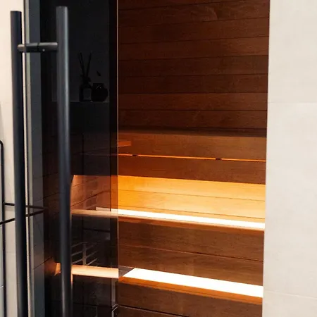 Jaanson Residences With Free Sauna & Free Parking Lägenhet